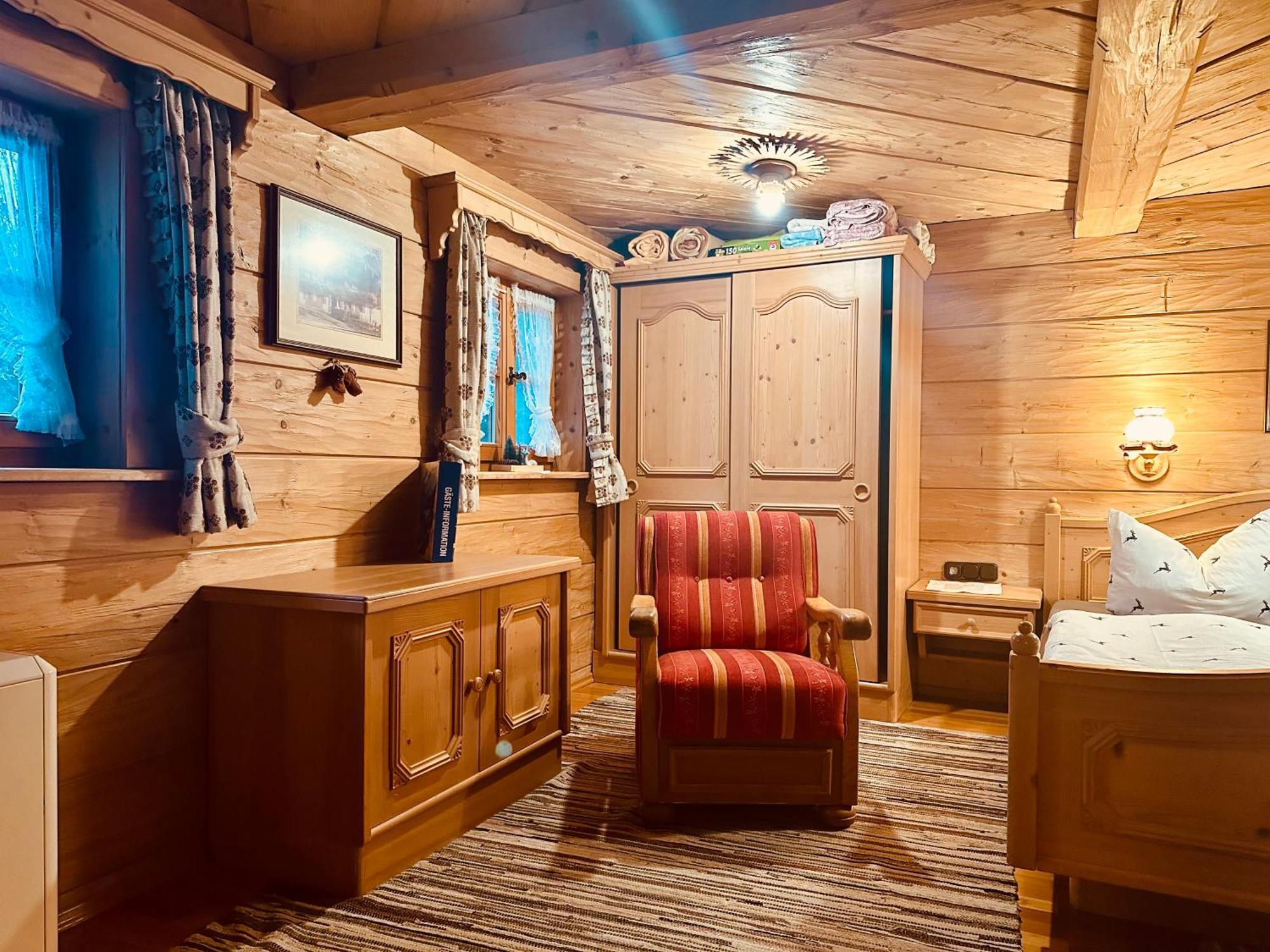 Almbruennerl Die Almhuette Auf Der Raffner Alm 鲁波尔丁 外观 照片