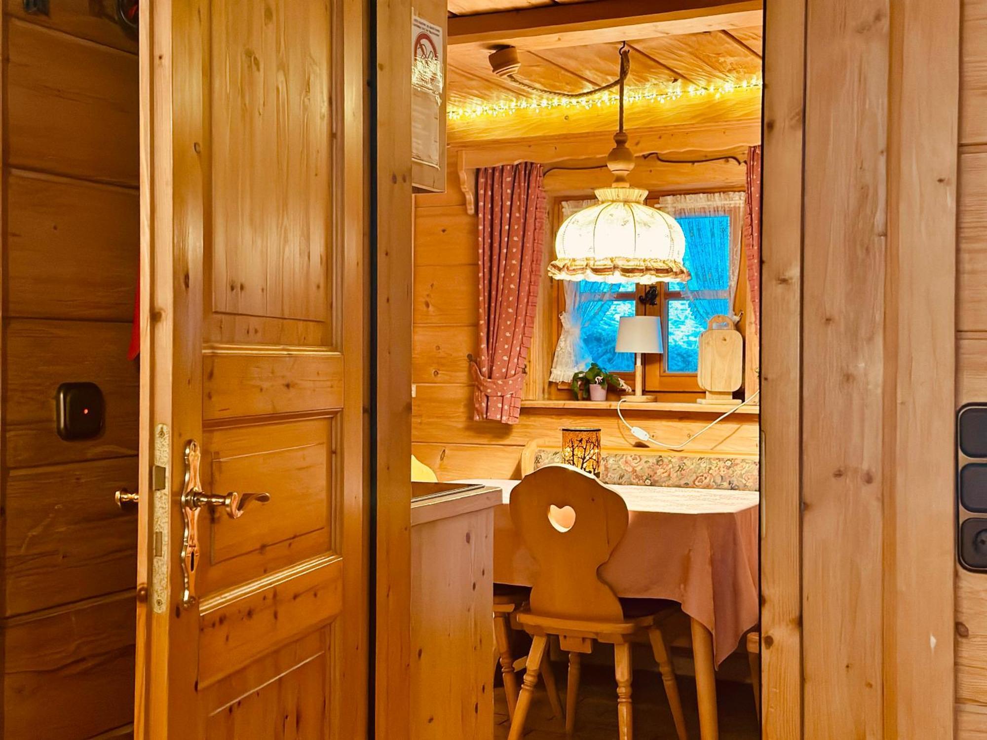 Almbruennerl Die Almhuette Auf Der Raffner Alm 鲁波尔丁 外观 照片
